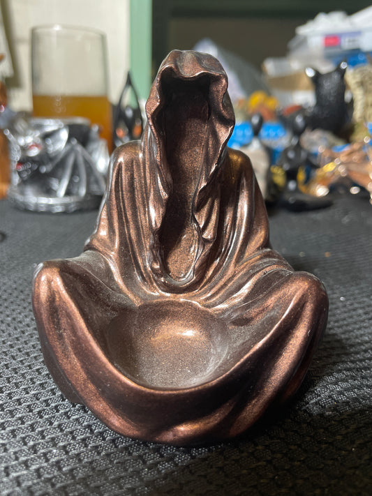 Bronze reaper sphere holder