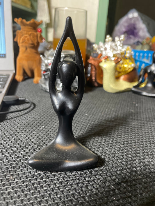 Goddess sphere holder (meditation pose)