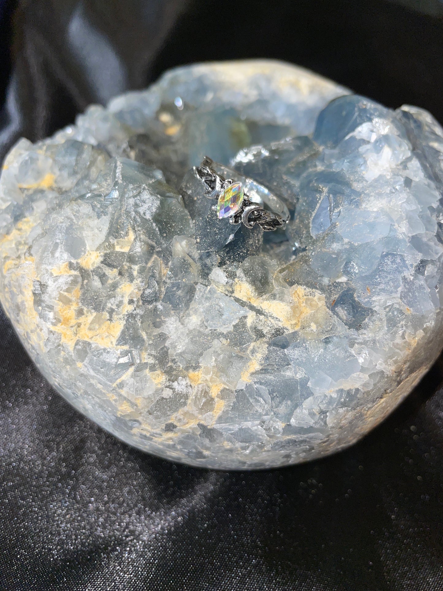 Aura quartz triple moon ring size 7