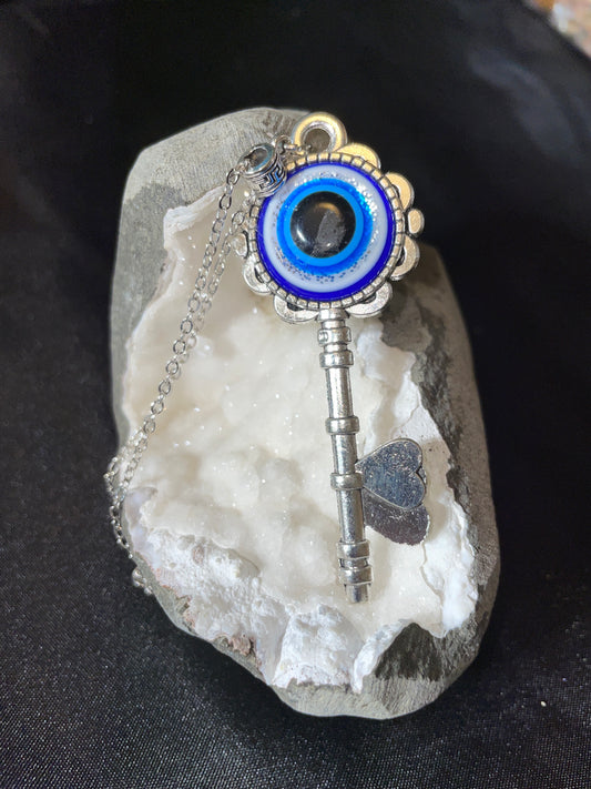 Evil eye Key pendent (silver tone)