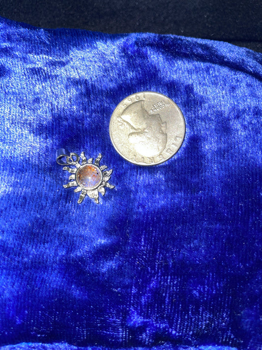 Fire quartz sun pendent (silvertone)